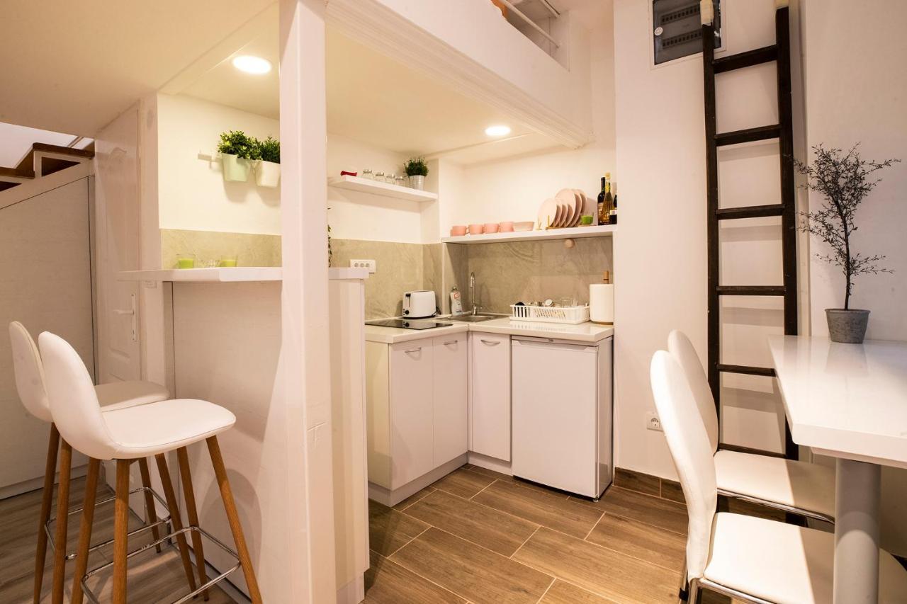 Karioka Apartment